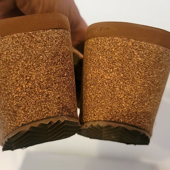 Volatile Wedge Sandals - Picture 8 of 11